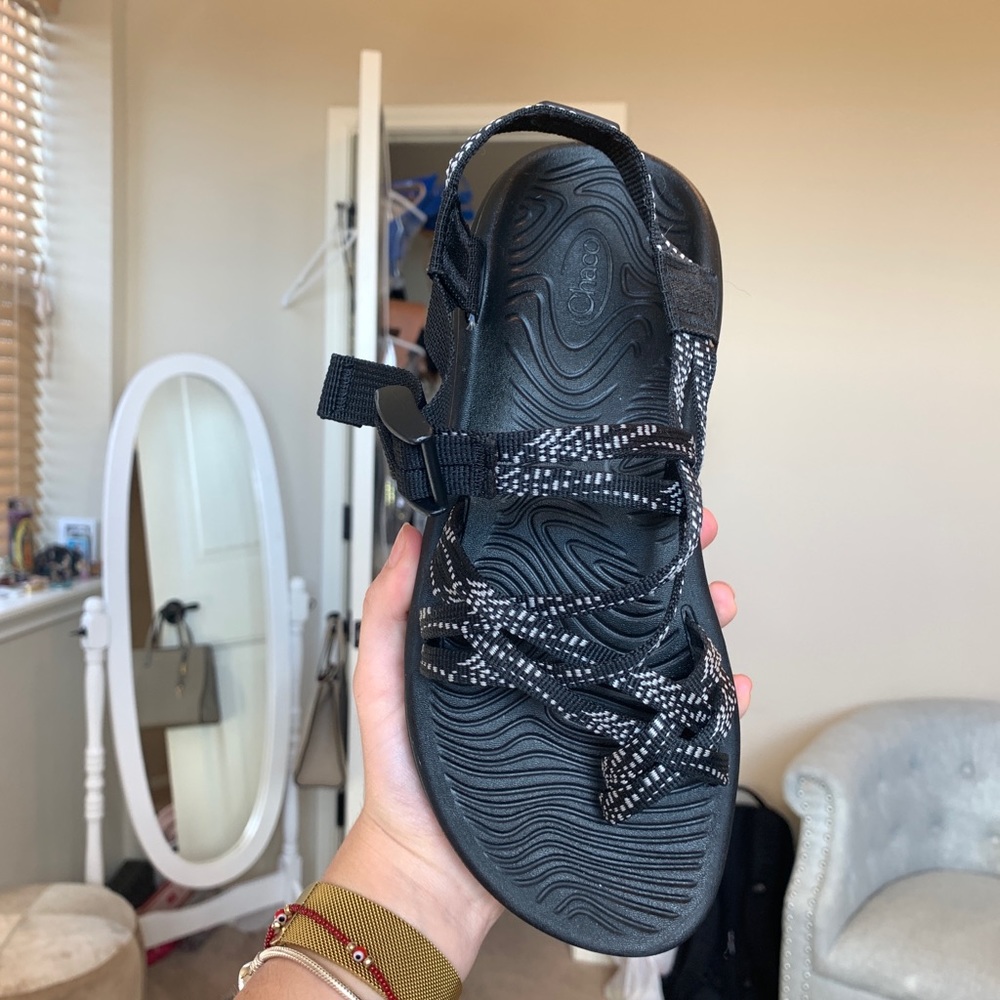 Chacos - Picture 3 of 4